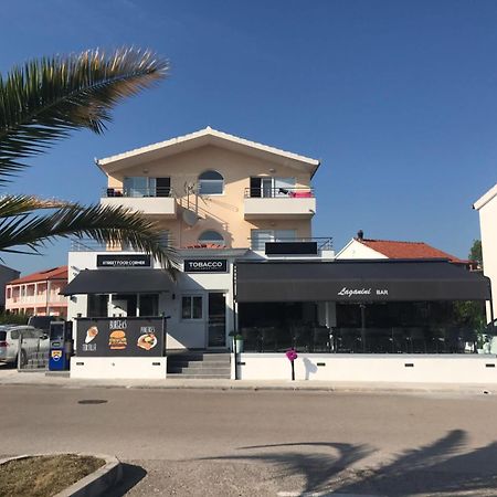 Apartments Villa Marina روغوزنيكا المظهر الخارجي الصورة