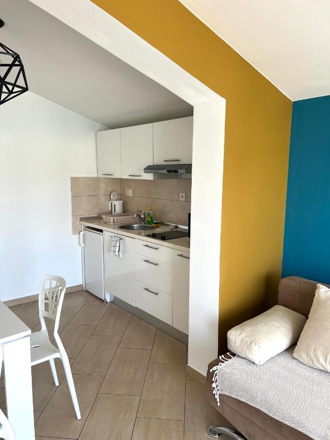 Apartments Villa Marina روغوزنيكا المظهر الخارجي الصورة