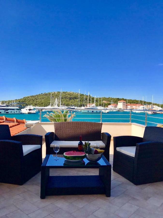 Apartments Villa Marina روغوزنيكا المظهر الخارجي الصورة